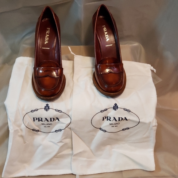 Prada heels size 36/6 copper red stacked 3.5" heels - Picture 8 of 8